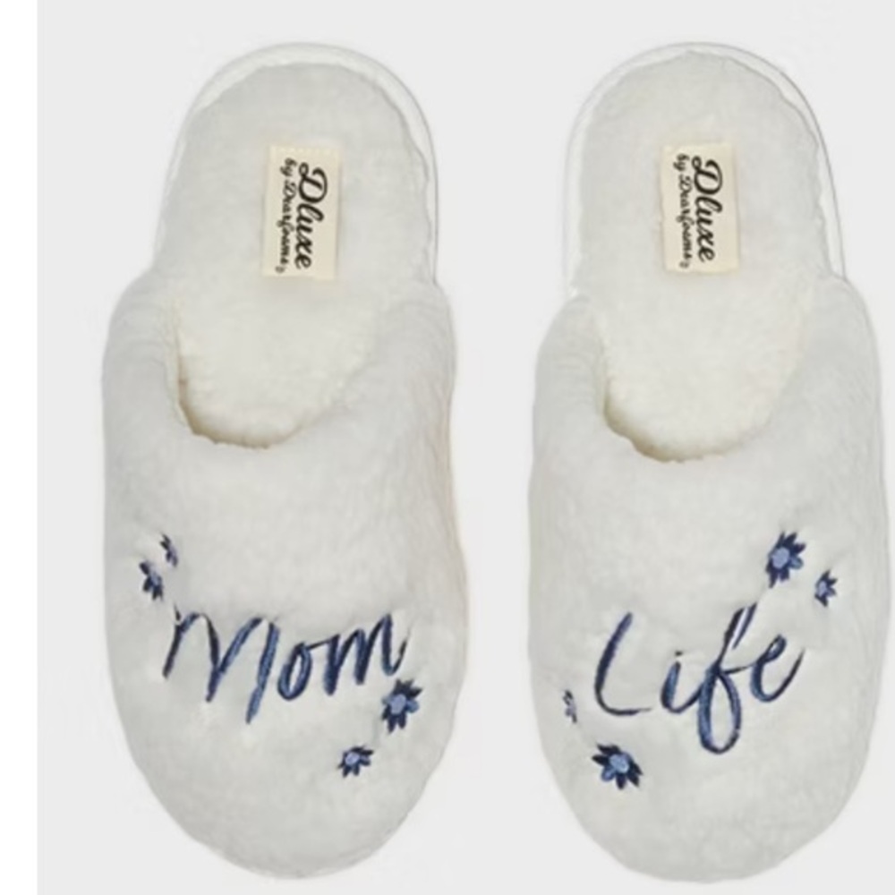 Isotoner White Slippers with Blue Embroidery